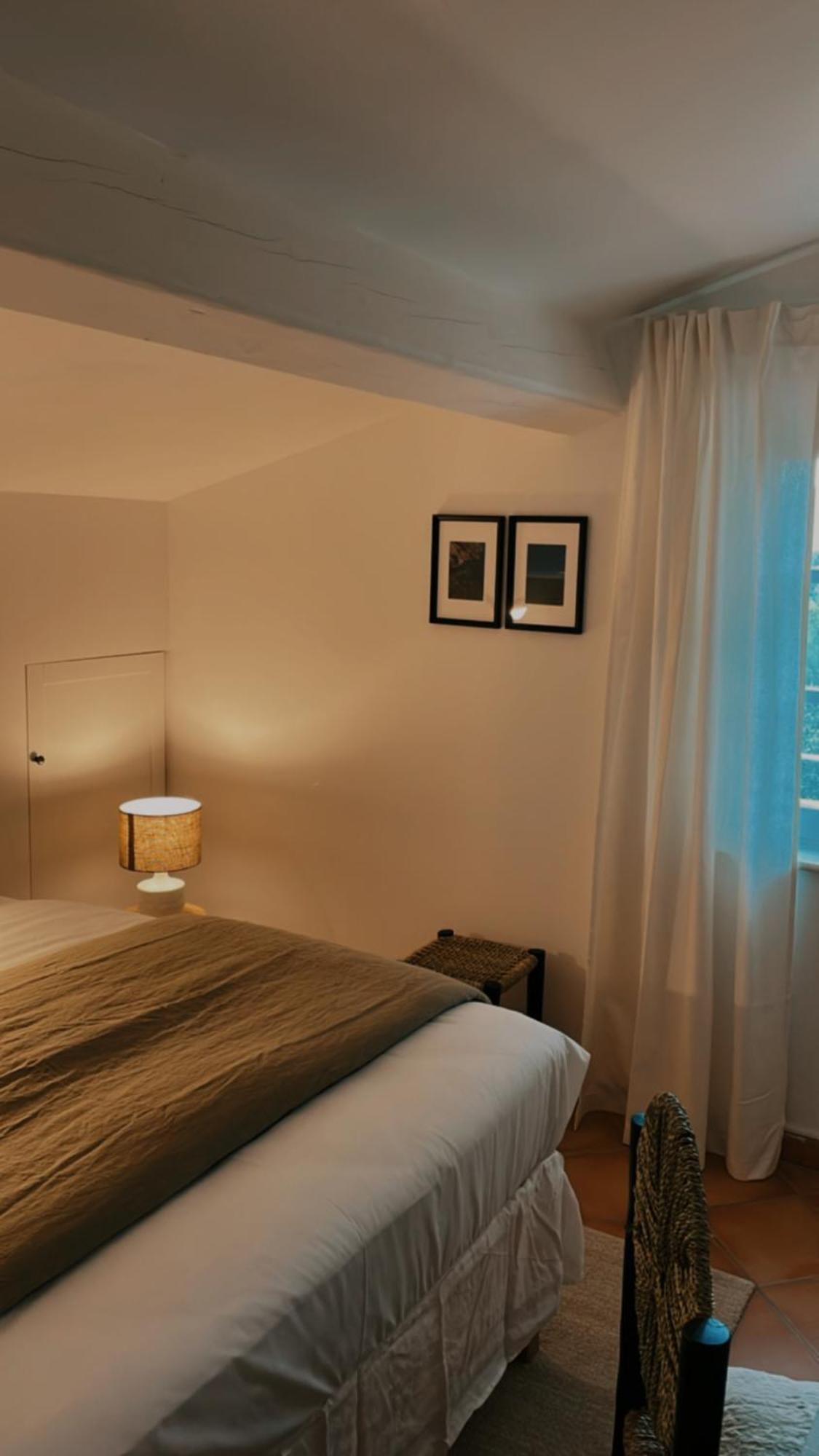 Le Cigalon Bed and Breakfast Le Beausset Kamer foto