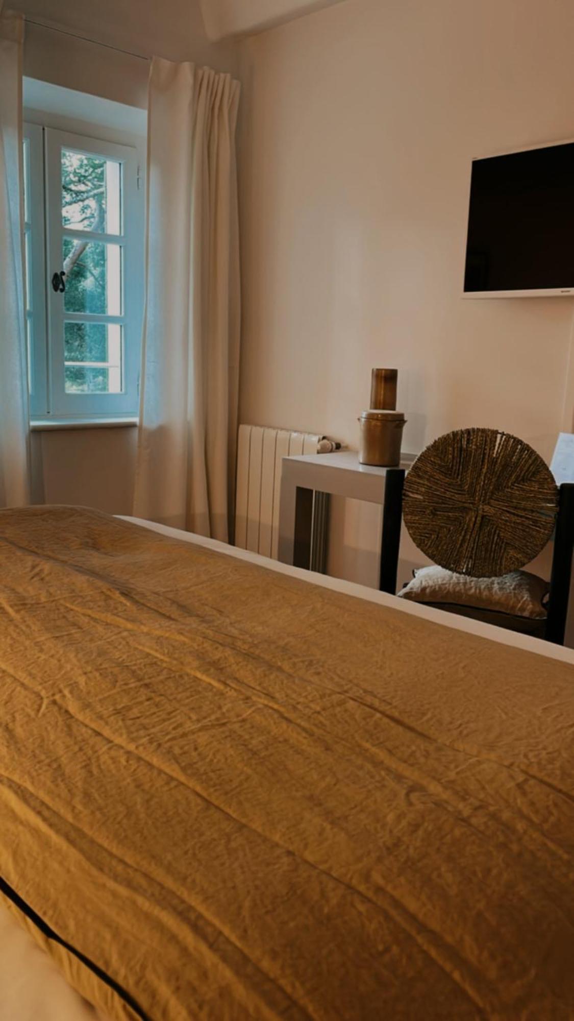 Le Cigalon Bed and Breakfast Le Beausset Kamer foto