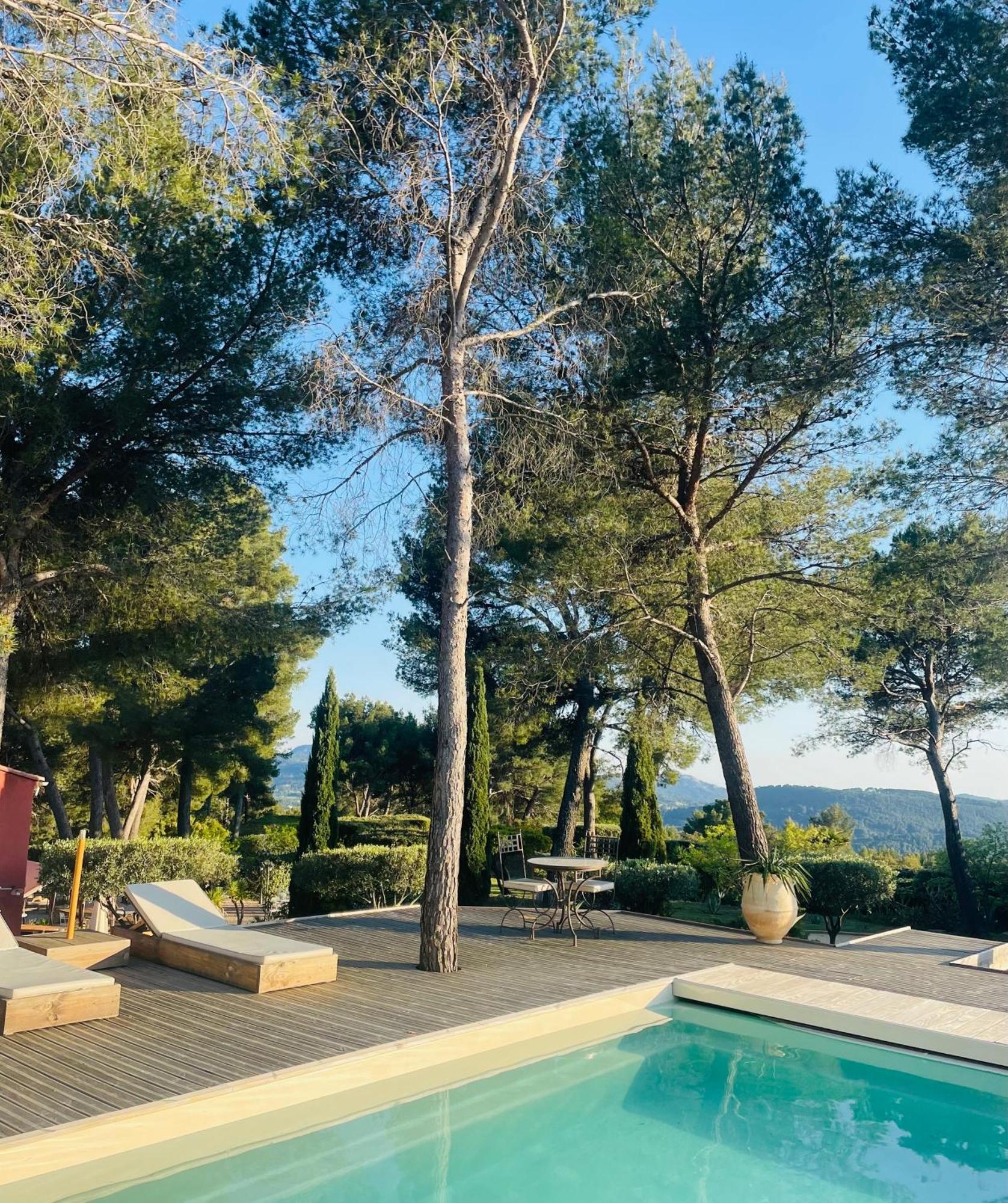 Le Cigalon Bed and Breakfast Le Beausset Buitenkant foto